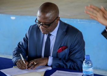 Le ministre Max ou Maxi Attys, un ver qui est dans le fruit ?