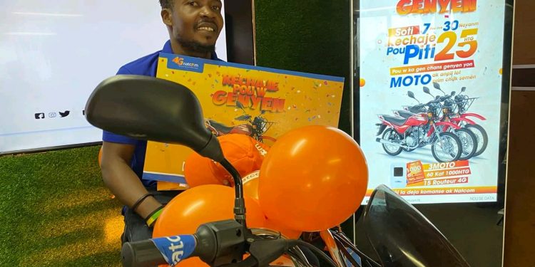 Natcom-Promotion : Cérémonie de remise de motos aux gagnants du tirage : « Rechaje pou genyen »