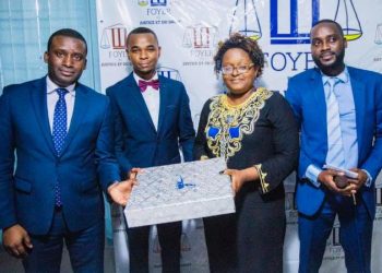 Me Stéphanie Jean Pierre, lauréate du prix “Mes idées en 180 secondes” organisé par le Foyer de Justice et du Droit (FJD).