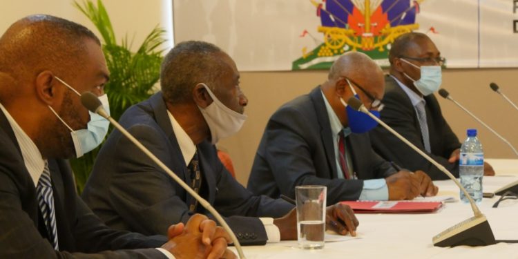 Nouvelle Constitution  :  Le CCI multiplie ses consultations