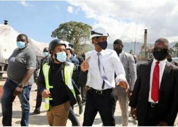 Haïti-Électricité  :  Impatient, le Président Jovenel Moïse  visite  la Centrale électrique de Carrefour