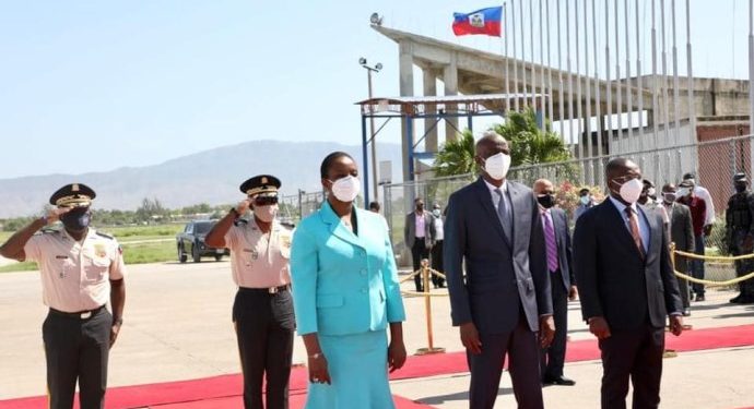 Équateur : Le Président Jovenel Moïse part à l’investiture du nouveau Président