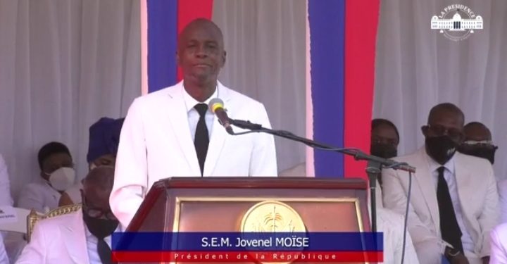 Le Président Jovenel Moïse prône l’unité à l’occasion de la célébration du 218e anniversaire du Bicolore haïtien