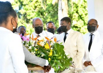 Commémoration : Le Premier ministre Ariel Henry a fait une offrande florale en mémoire de l’Empereur Jean-Jacques Dessalines
