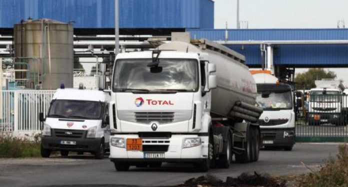 Des stations à essence reçoivent de carburant, a indiqué l’ANADIPP