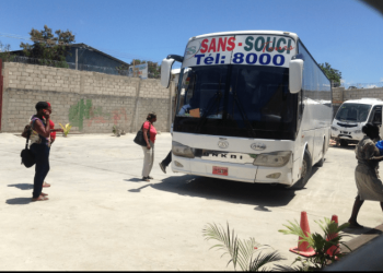Croix-des-Bouquets : Les passagers kidnappés à bord du bus Sans-Souci Tours sont tous libérés !