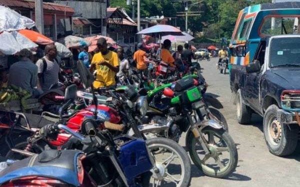Fusillade à Croix-des-Bouquets : Une dizaine de chauffeurs de moto tués