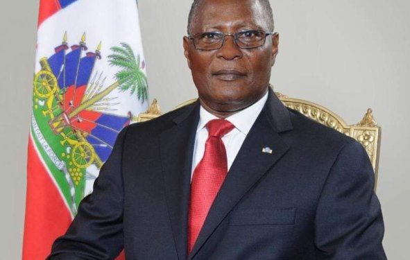 Mandat de comparution émis contre 36 hauts dignitaires de l’État : concerné, l’ex-Président Jocelerme Privert recadre le juge Al Duniel Dimanche