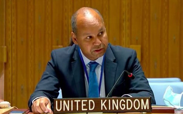 Diplomatie : l’Ambassadeur du Royaume-Uni plaide pour des actions urgentes face à la violence des gangs