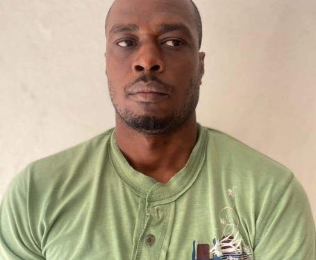 Haïti-Sécurité : interpellation de Michelet Pierre pour escroquerie près de l’Aéroport Toussaint Louverture