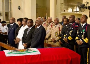 Les funérailles nationales d’une légende du football haïtien : Serge Ducoste Amédée