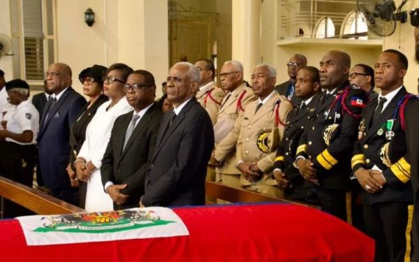 Les funérailles nationales d’une légende du football haïtien : Serge Ducoste Amédée