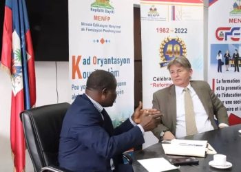 Renforcement de l’Éducation en Haïti : le diplomate américain Dennis B. Hankins s’est entretenu avec le ministre Augustin Antoine 