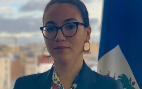 Déportation de 10 000 Haïtiens par semaine depuis la République dominicaine : la ministre Dominique Dupuy plaide pour le respect de leurs droits fondamentaux