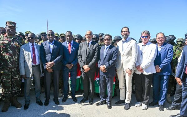 Sécurité : le PM Fils-Aimé réaffirme sa détermination pour la paix avec le renfort des troupes kényanes