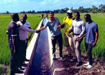 Développement dans le Sud : l’ambassadeur Antoine Michon a visité des projets soutenus par la France