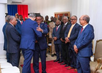 Le Premier ministre Alix Didier Fils-Aimé salue l’entrée en fonction du Président du CPT, Fritz Alphonse Jean