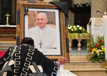 Derniers hommages au pape François : comment l’Église choisira son successeur