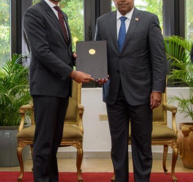 Diplomatie : Laurent Saint-Cyr reçoit les lettres de créance du nouvel ambassadeur du Mexique en Haïti