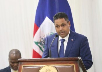 Crise au CPT : Laurent Saint-Cyr désavoue la stratégie de Fritz Alphonse Jean et appelle à « l’unité nationale »