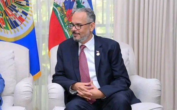 Élections et sécurité : Albert Ramdin encourage les efforts du gouvernement haïtien