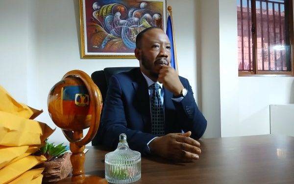 Caisse d’Assistance Sociale : des employés révoqués critiquent l’opacité de la gestion sous Johnny Raphaël