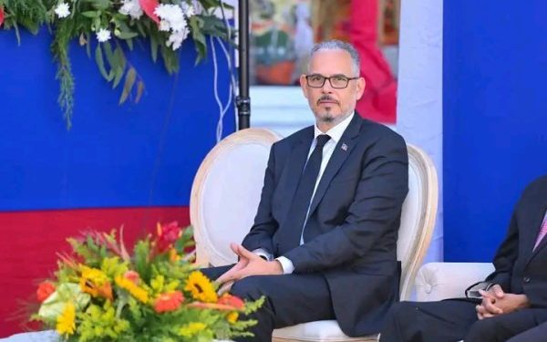 Le Premier ministre Alix Didier Fils-Aimé