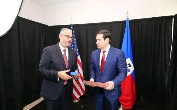 Rencontre bilatérale entre Alix Didier Fils-Aimé et Marco Rubio : sécurité et élections au cœur des échanges