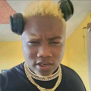 Le chef de gang Johnson André, alias "Izo"