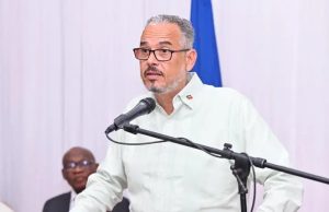 Le Premier ministre Alix Didier Fils-Aimé 