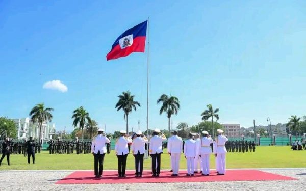 Haïti  :  au Palais national, le bicolore haïtien célébré comme symbole d’unité et de souveraineté