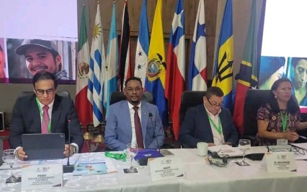 Travail et migration : le Ministre Marc Elie Nelson plaide pour une reconnaissance régionale des compétences à Bogotá