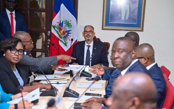 Haïti : de retour au pays, le Premier ministre Alix Didier Fils-Aimé convoque un Conseil des ministres extraordinaire sur la sécurité