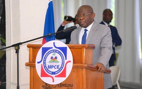 Haïti – Administration : le Gouvernement lance un programme de renforcement des capacités des UEP