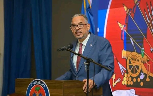 Haïti : le Gouvernement relance les programmes ONA-Éducation et ONA-Police pour soutenir les familles et les forces de l&rsquo;ordre