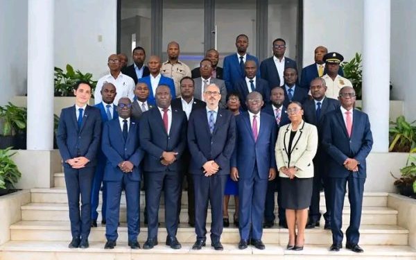 Réforme pénale : le Gouvernement haïtien envoie vingt professionnels en formation en France