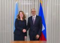 Haïti : Alix Didier Fils-Aimé échange avec la directrice générale de l’OIM sur le retour et la réintégration des migrants