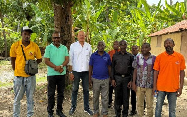 À Cayes-Jacmel, Olivier BARRAU mise sur le dialogue pour reconstruire la confiance en Haïti